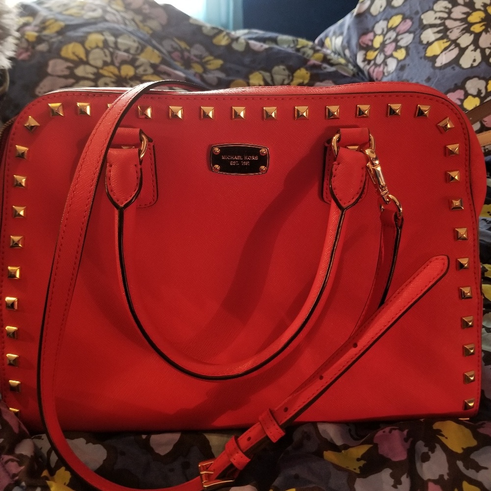 Michael kors purse